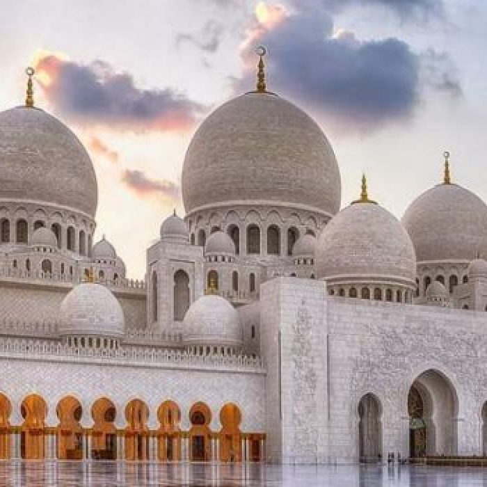 Sheikh-Zayed-Mosque-Abu-Dhabi-755x350